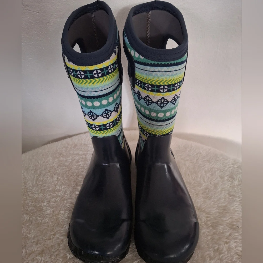 Kid's BOGS North Hampron Patterned Rain Boots - Navy and Green Size 4.